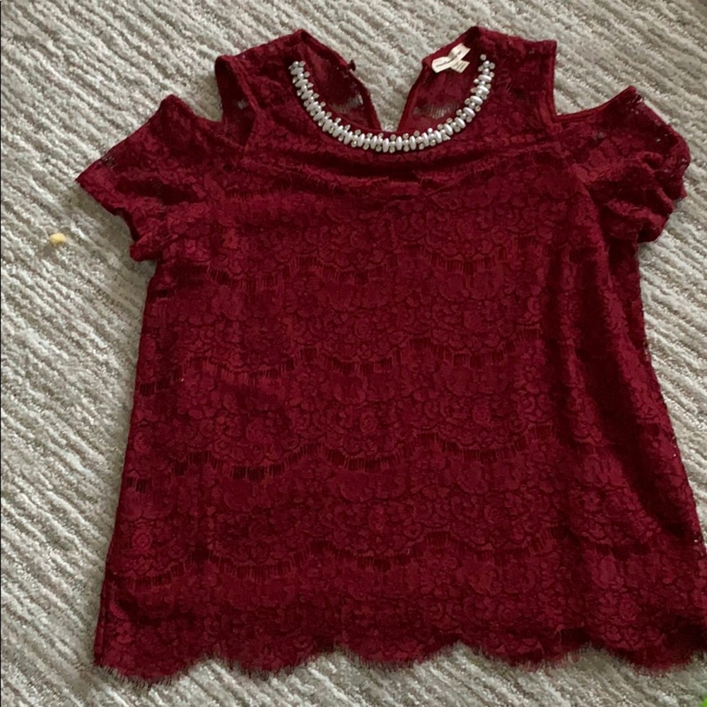 Cold shoulder blouse only worn once for a shoot
